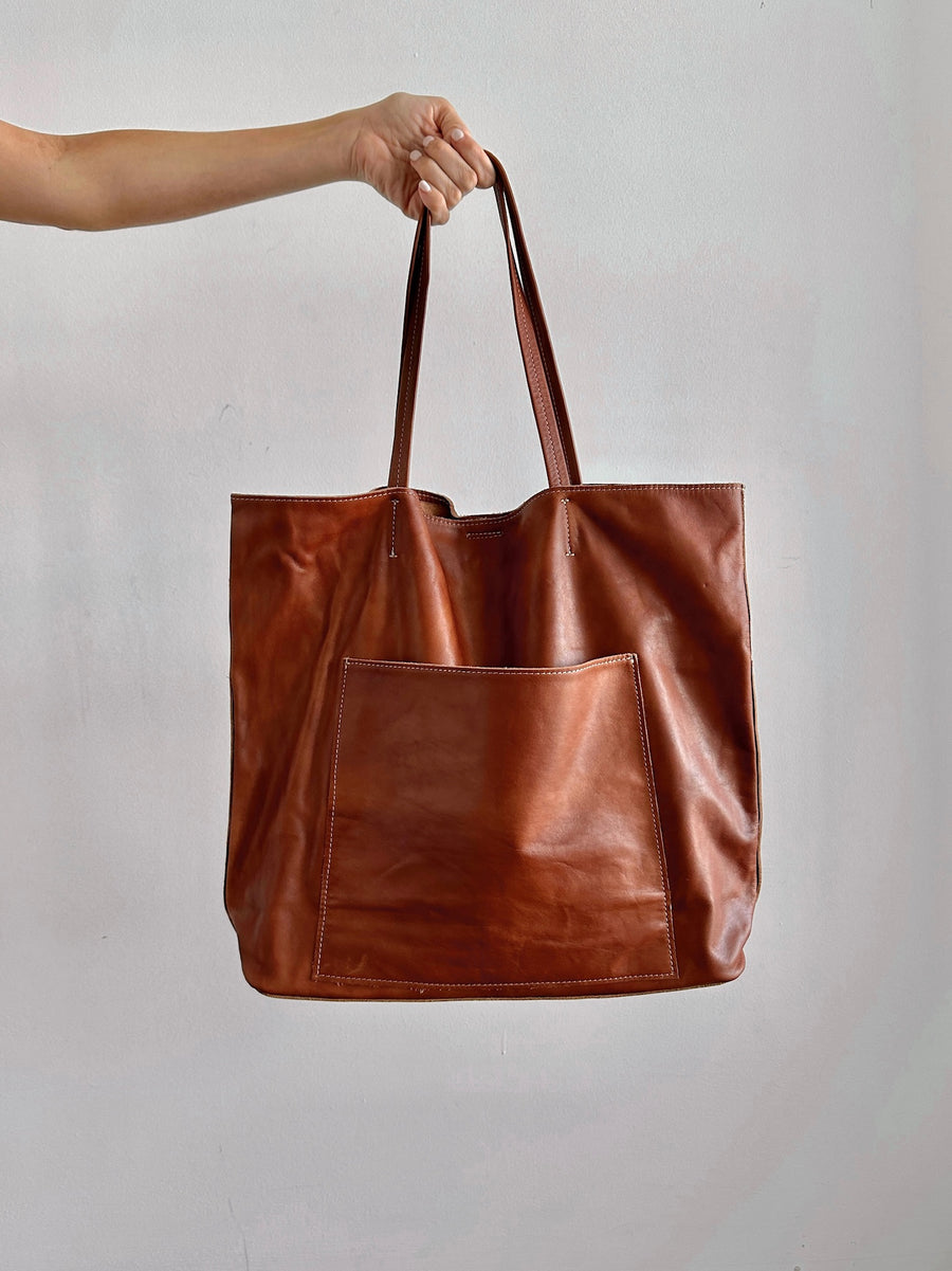 Maggie Tote - Oversized Tan Italia Leather Handbag - Streets Ahead