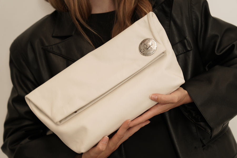 Vesta Clutch Off White