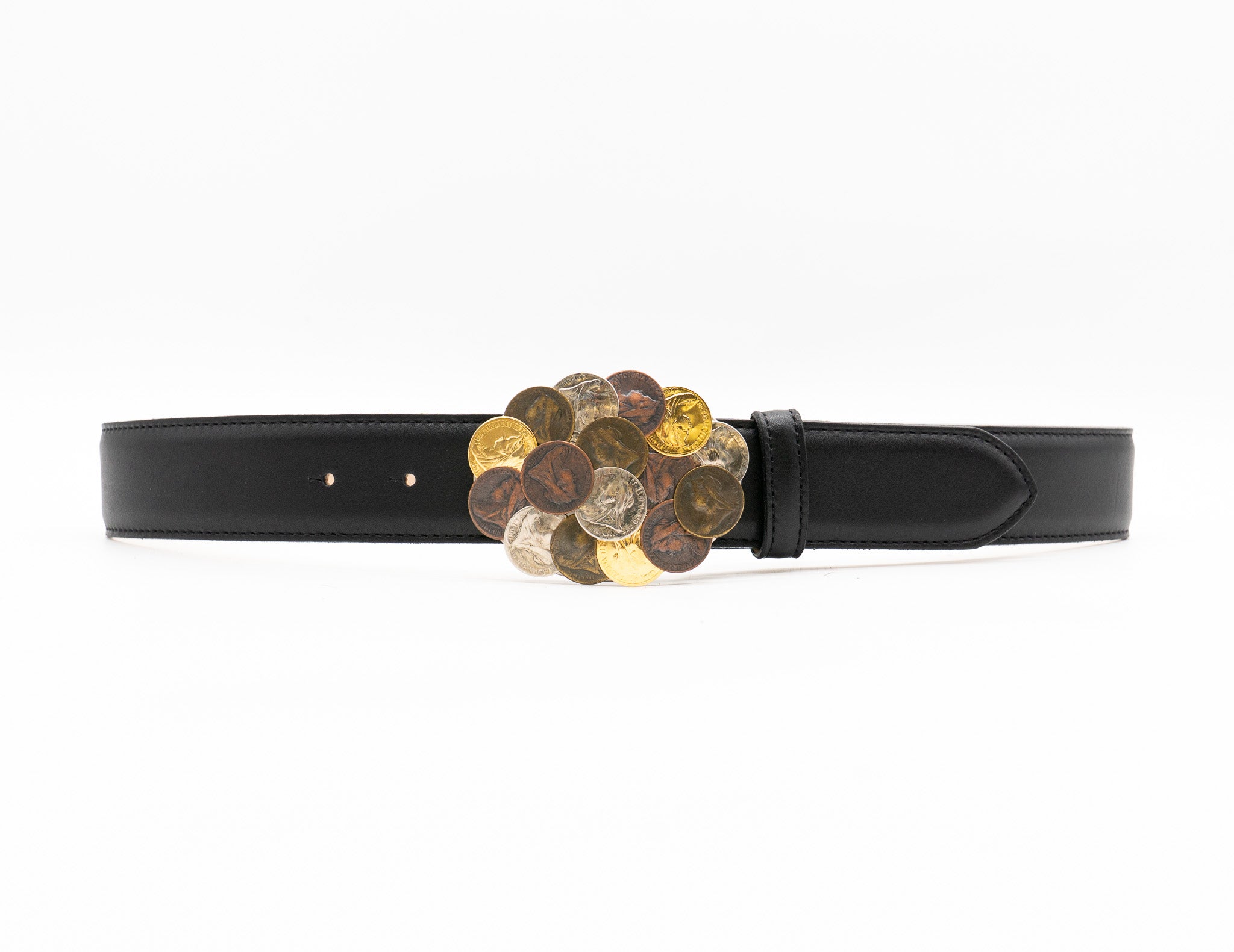 Medici Belt close-up, coin buckle detail handcrafted in Los Angeles