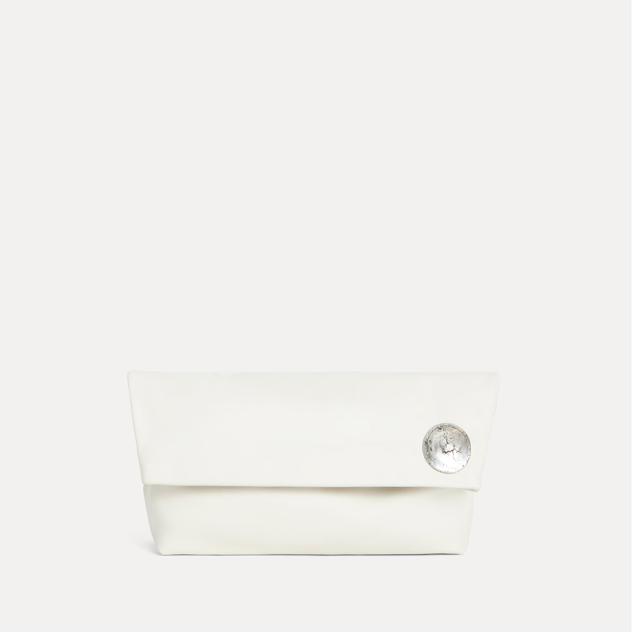 Vesta Clutch in off-white Italian leather, foldover design with zipper closure, Streets Ahead