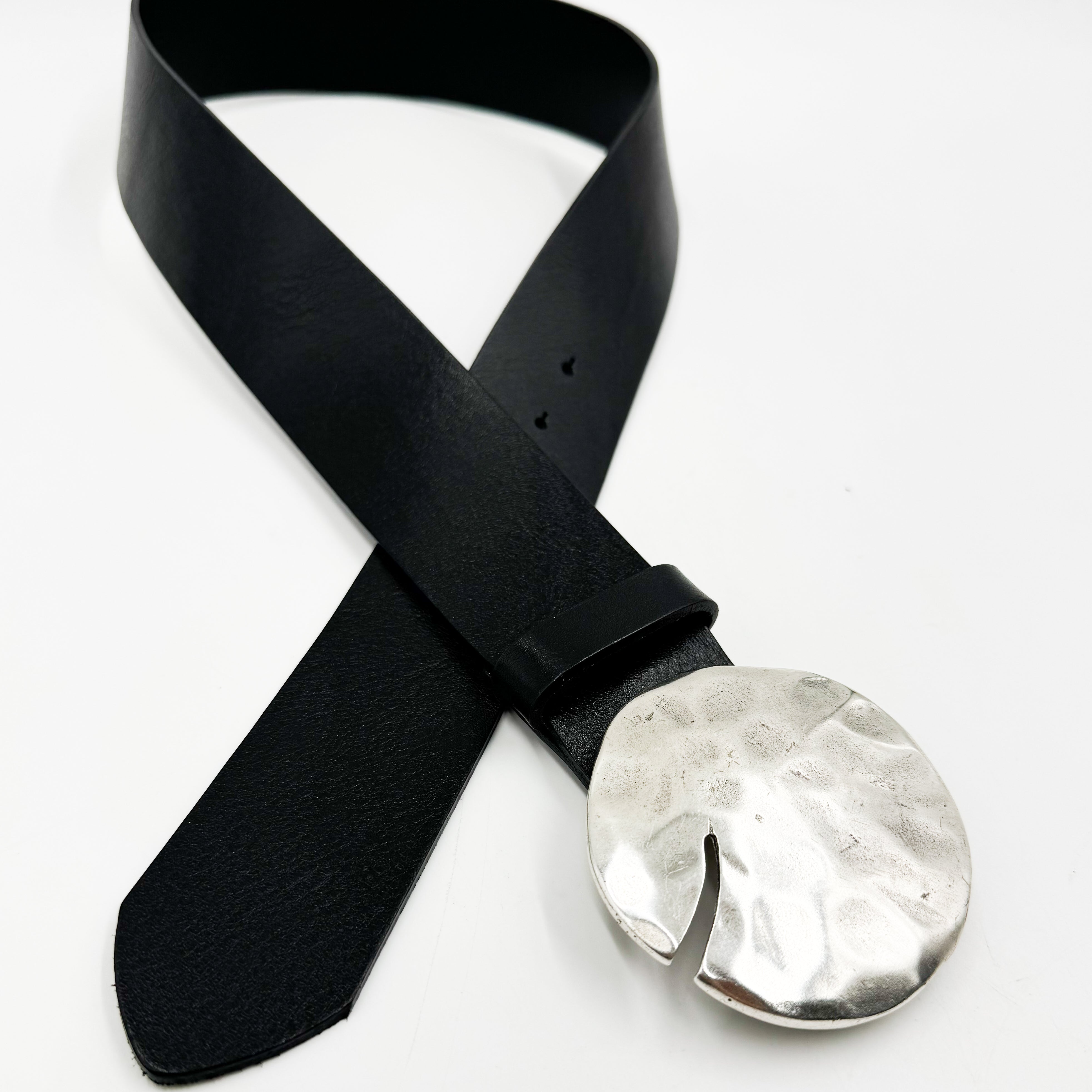 Ryan Belt - Chic Black Leather Belt Round Hammered Silver Prong Buckle - Streets Ahead