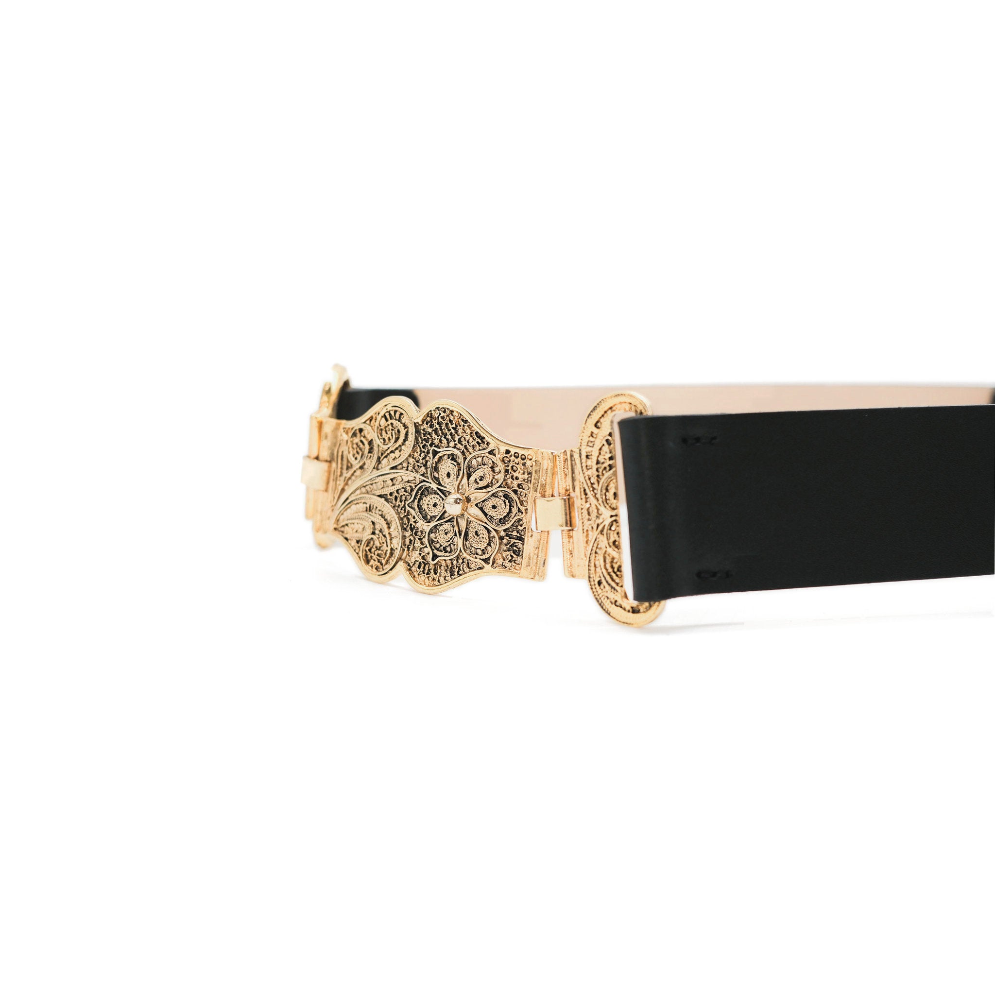 Henrietta Belt in black leather, filigree detail