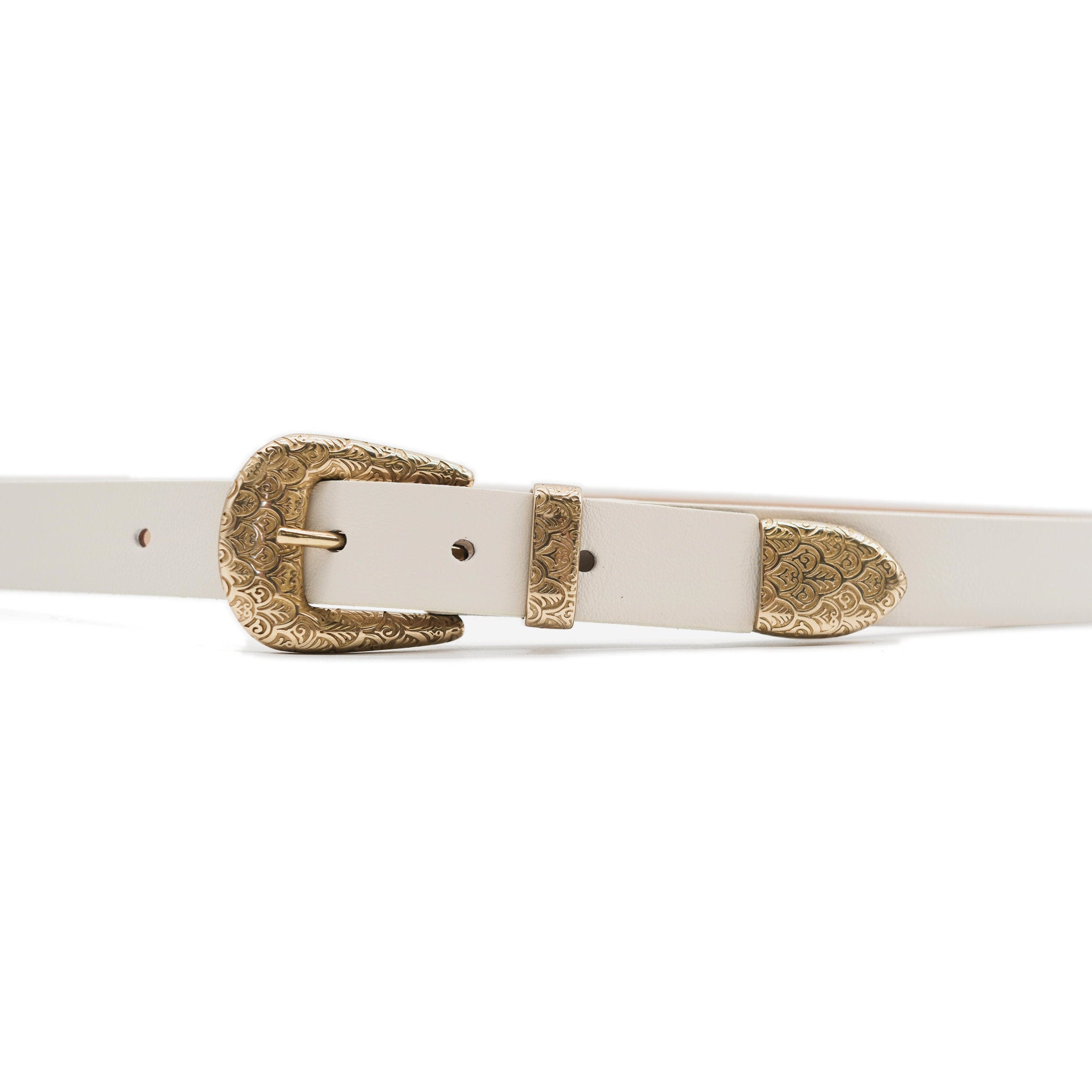 Leonie Belt in cream leather, buckle detail